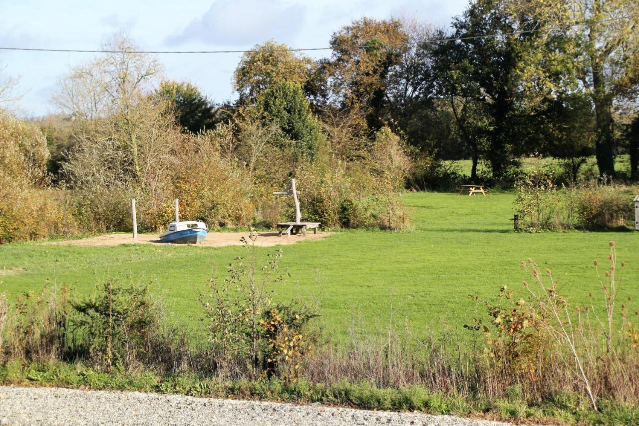 Ferme Hay Day Bed & Breakfast Englesqueville-la-Percee Exterior photo